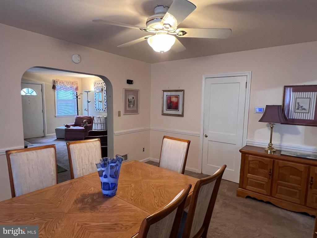 517 W 38TH STREET