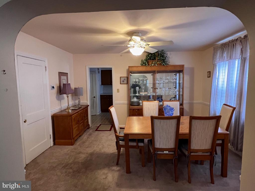 517 W 38TH STREET