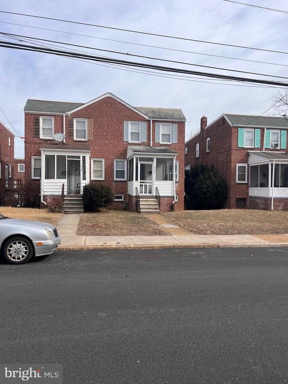517 W 38TH STREET