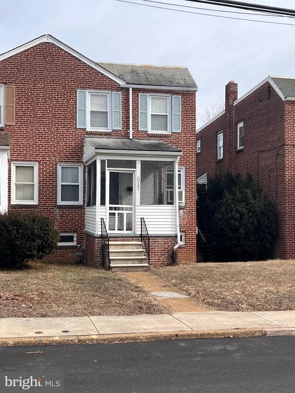 517 W 38TH STREET