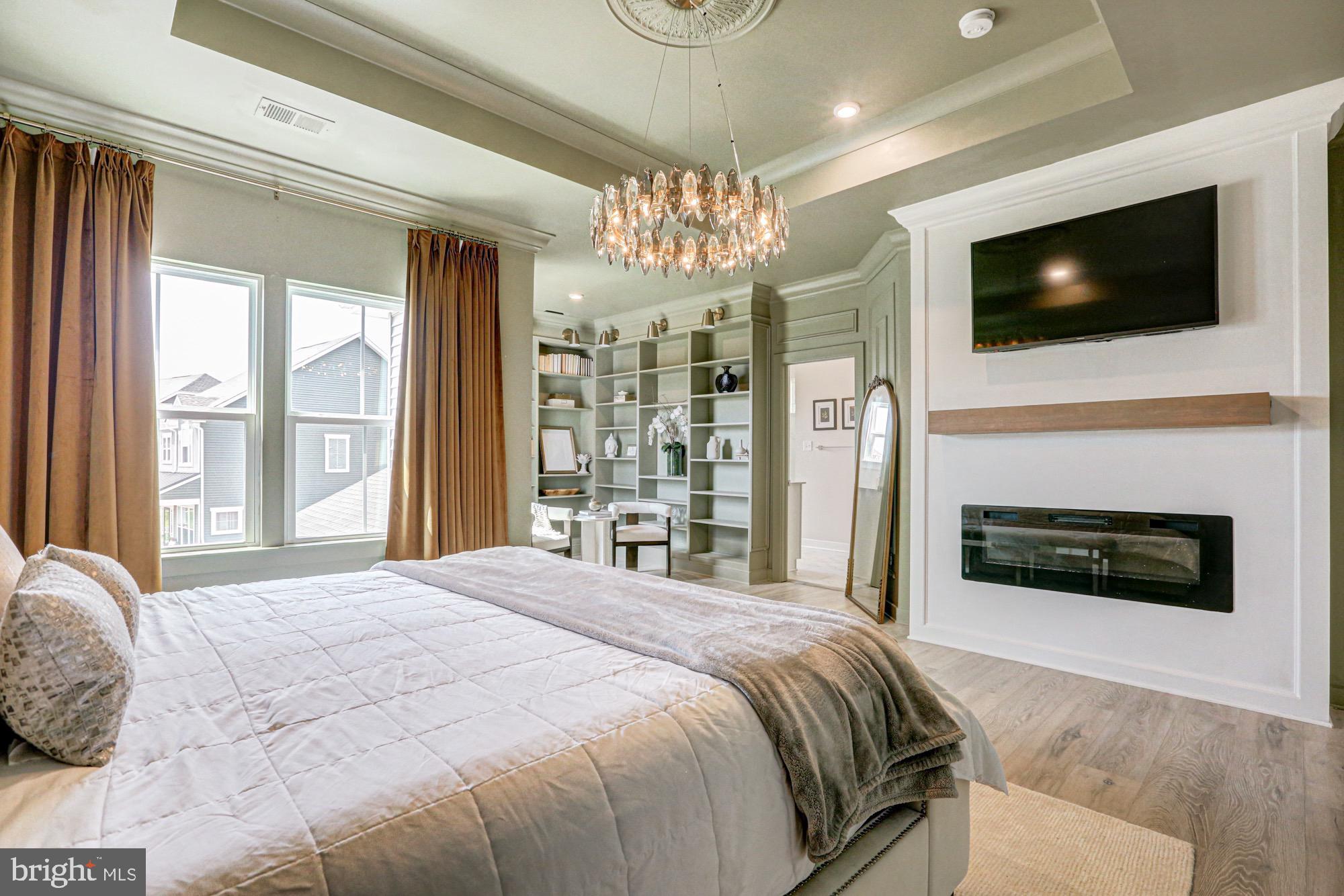 629 SPRING HOLLOW DRIVE