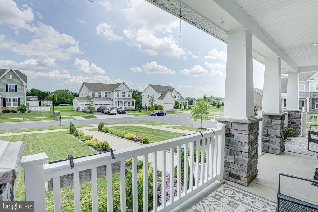 629 SPRING HOLLOW DRIVE