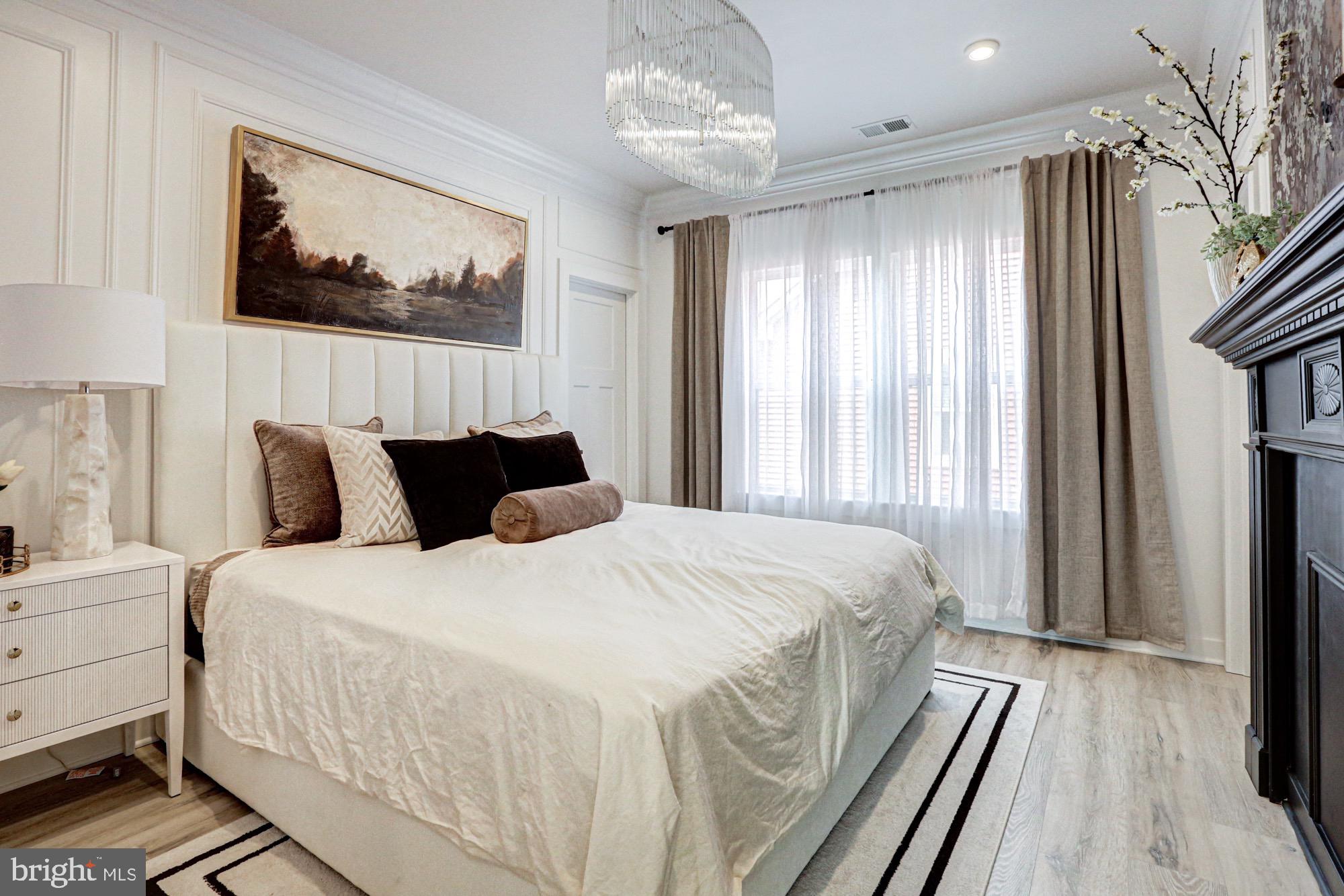 629 SPRING HOLLOW DRIVE