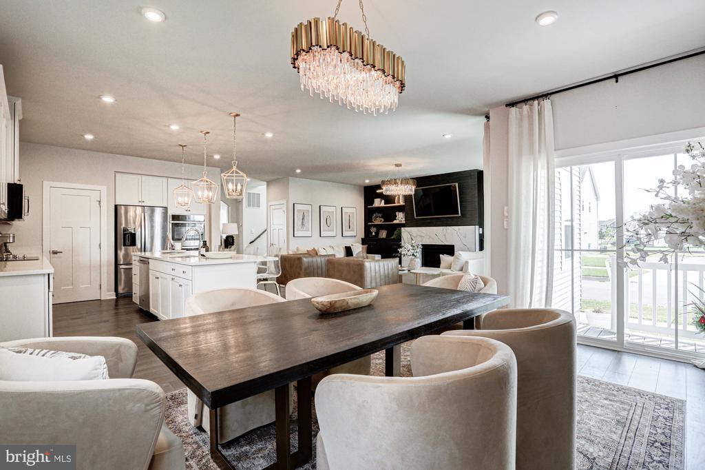 629 SPRING HOLLOW DRIVE