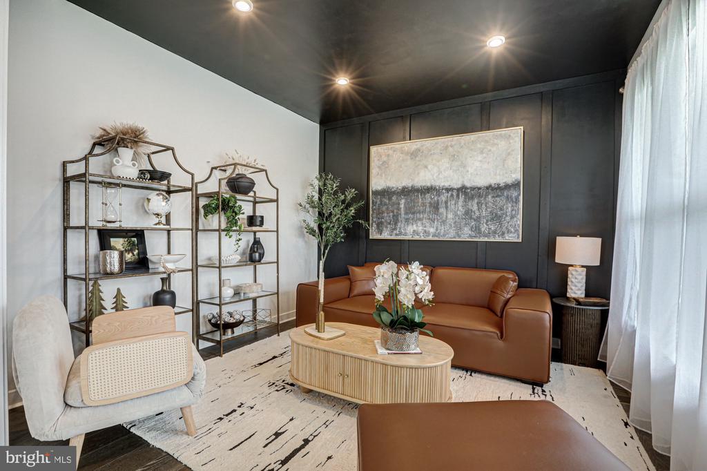 629 SPRING HOLLOW DRIVE