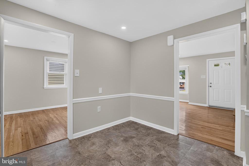 211 S DILLWYN ROAD