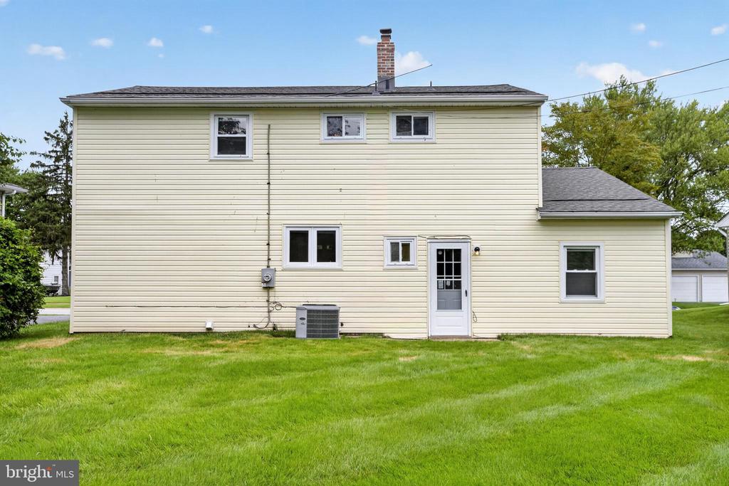 211 S DILLWYN ROAD