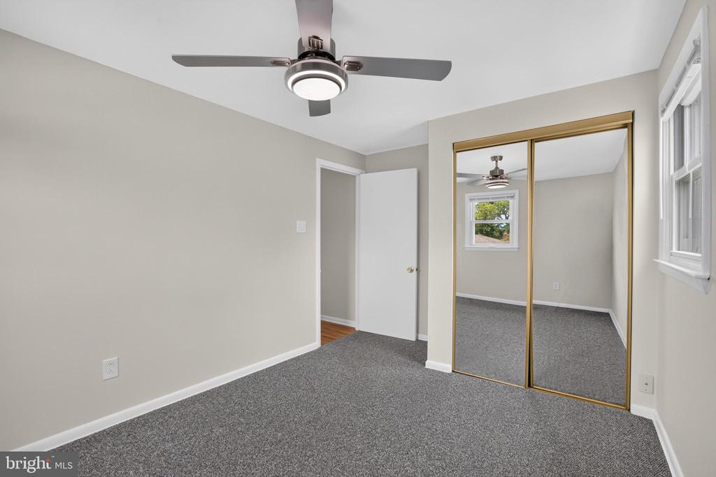211 S DILLWYN ROAD