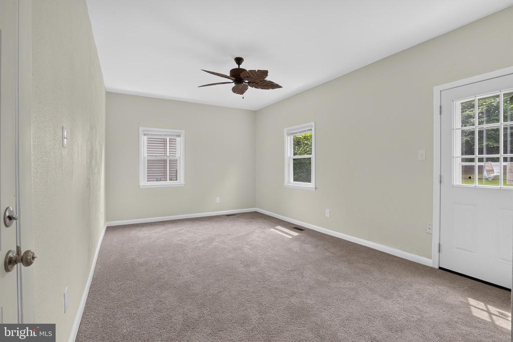 211 S DILLWYN ROAD