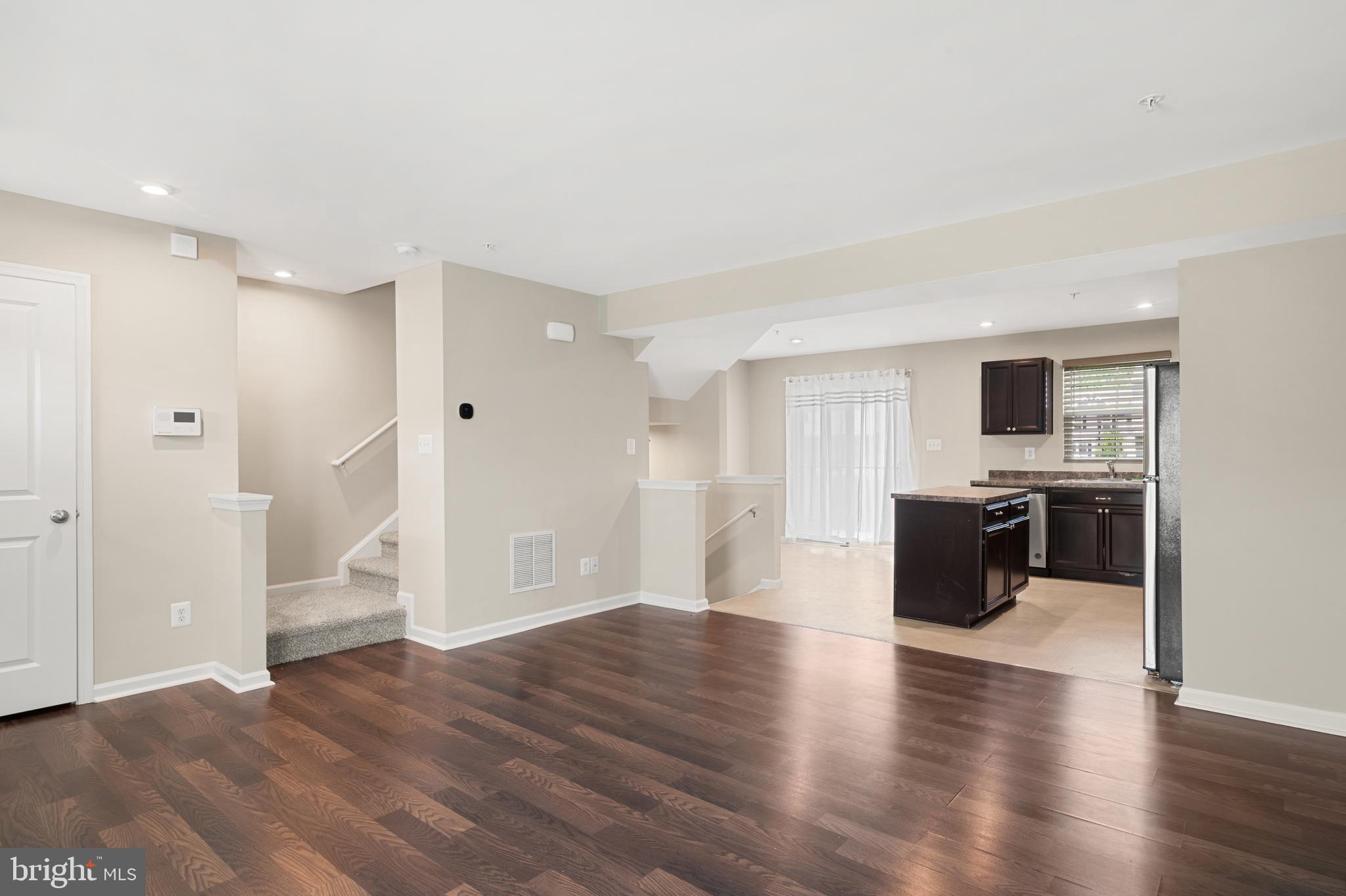 21 Marsh Ln