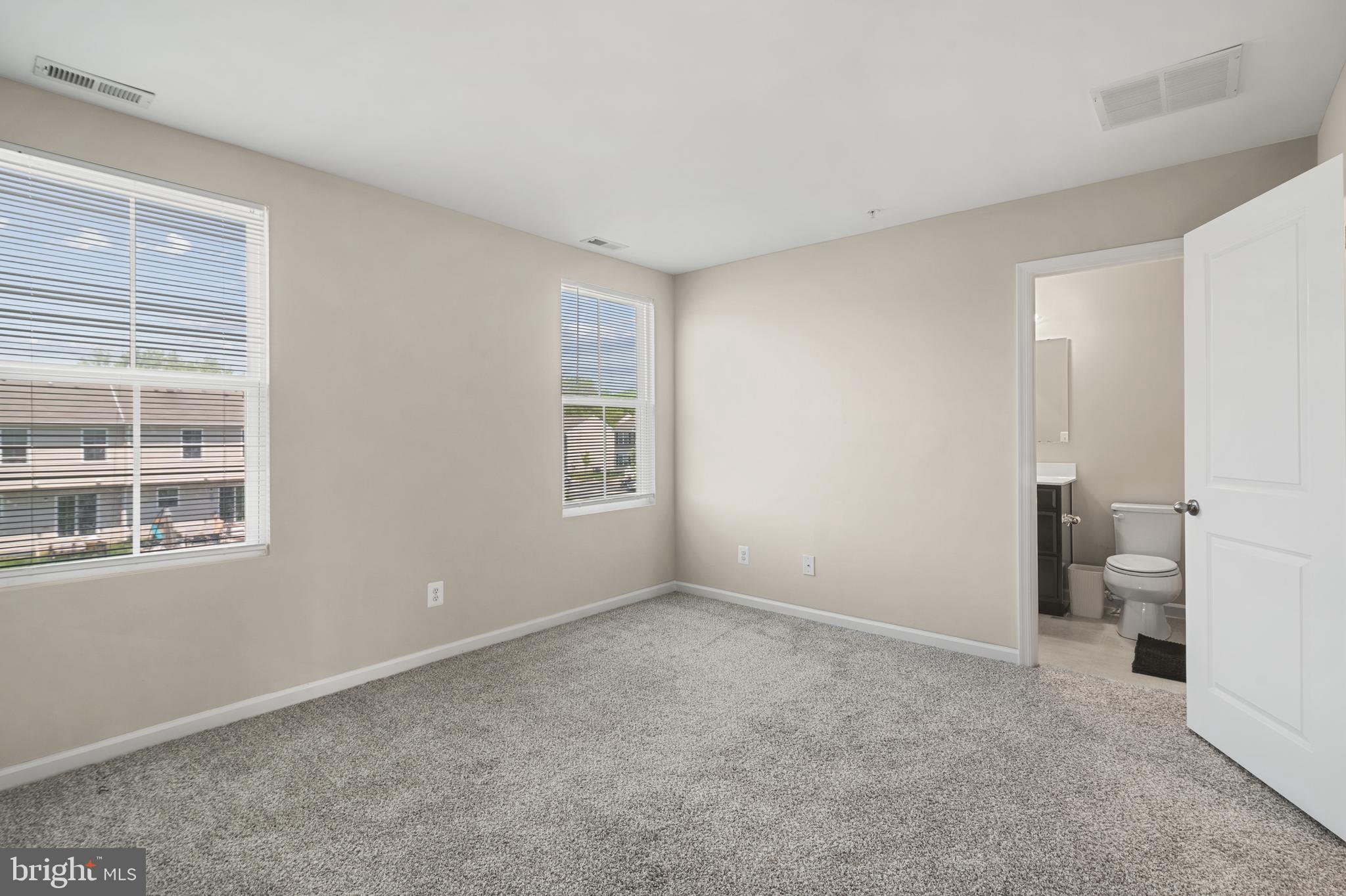 21 Marsh Ln