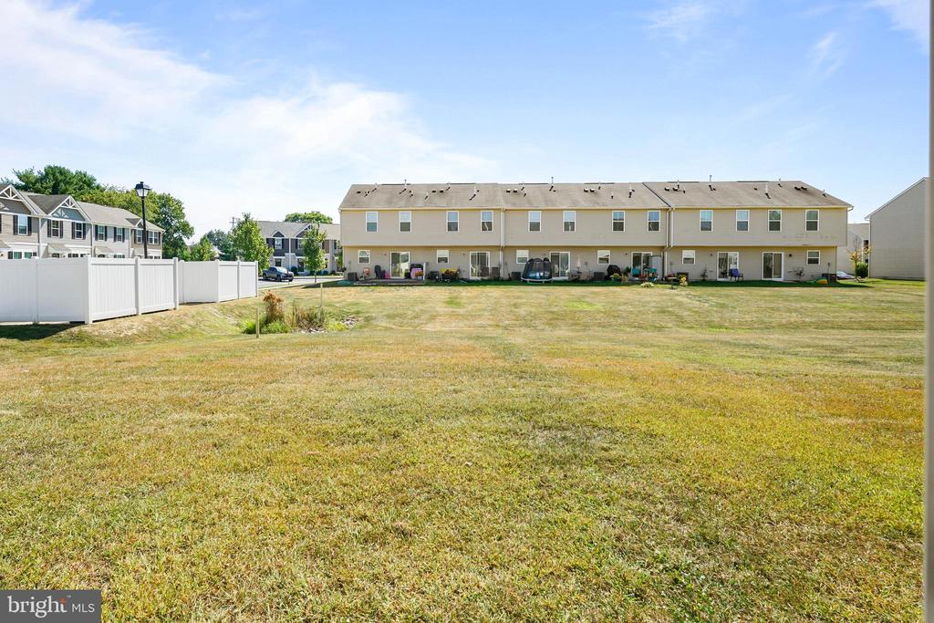 28 Marsh Ln