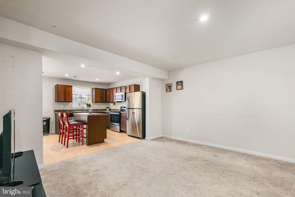 28 Marsh Ln