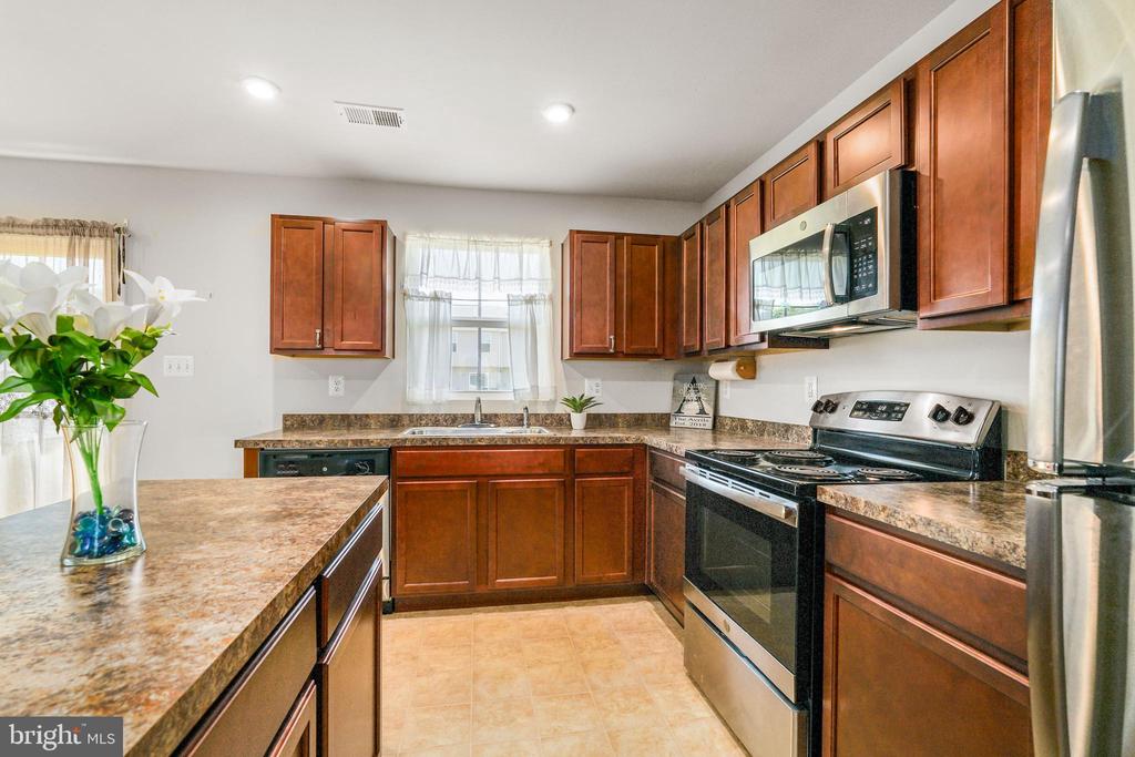 28 Marsh Ln
