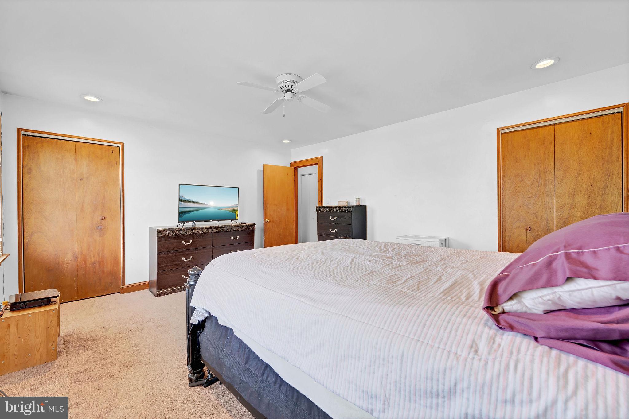 6 TRANSOM COURT