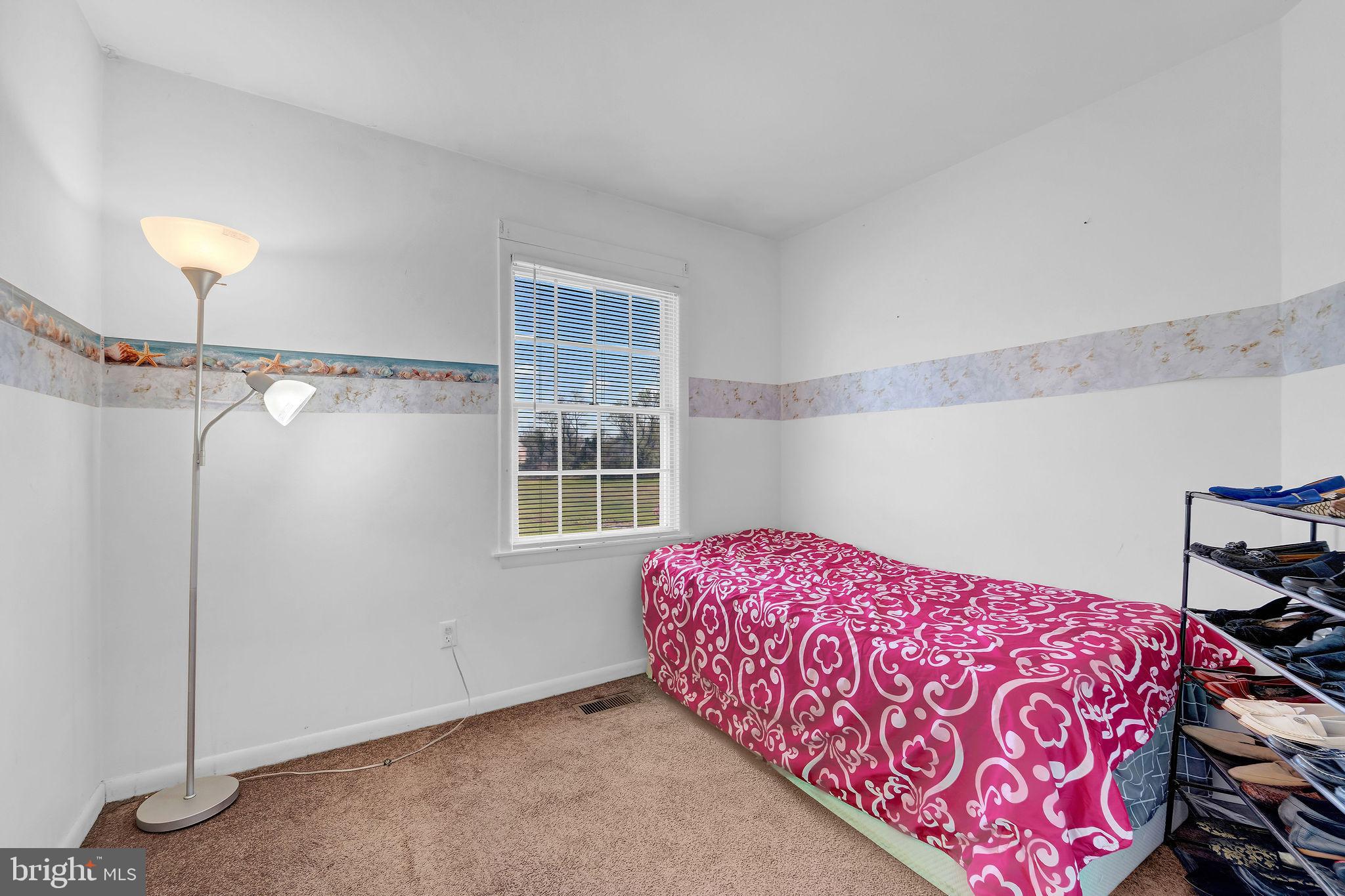 6 TRANSOM COURT
