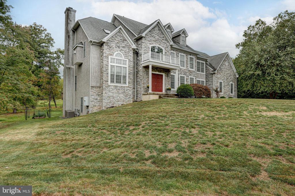 2095 Deep Meadow Ln