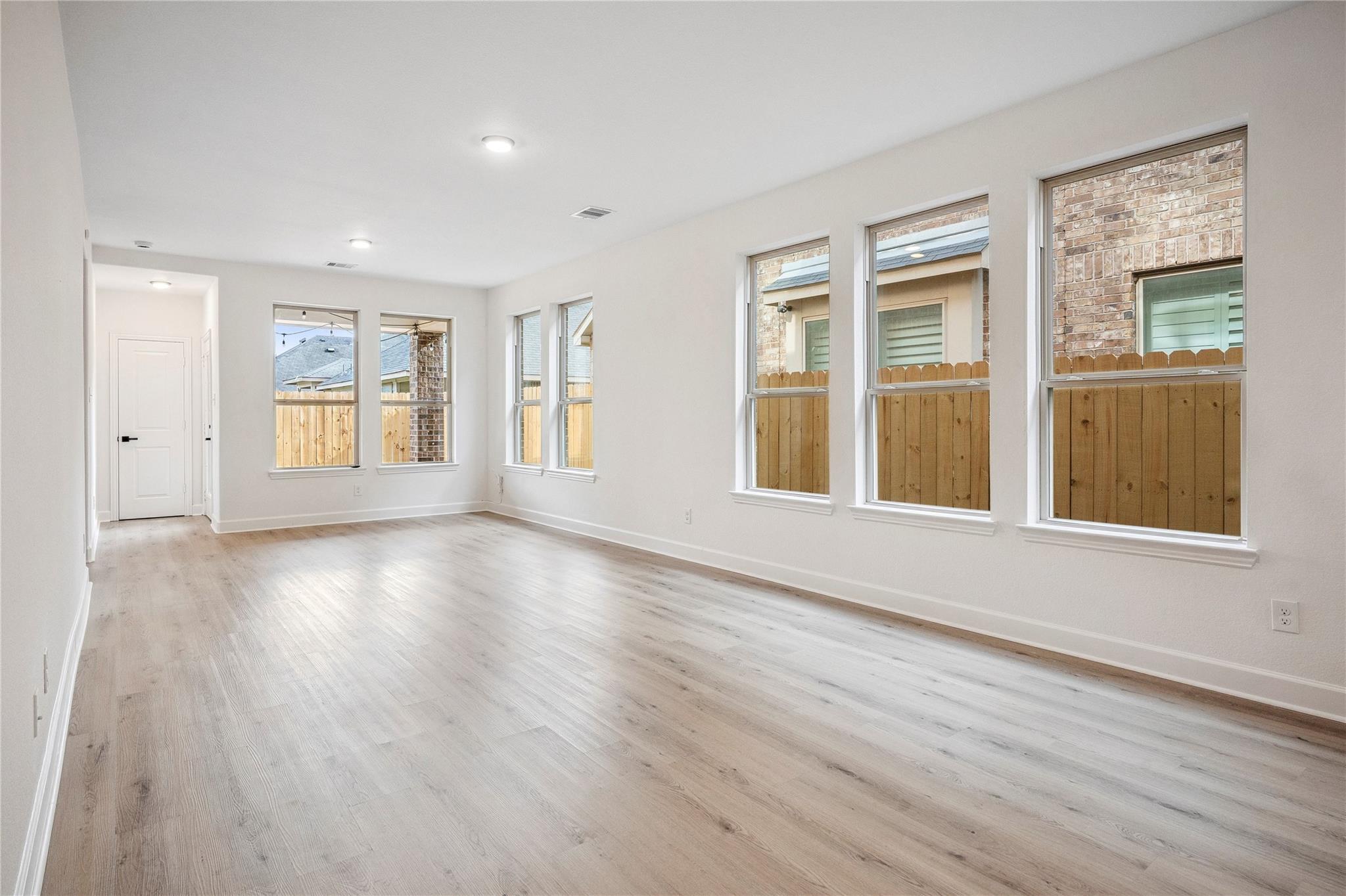 1615 Summer City Drive
