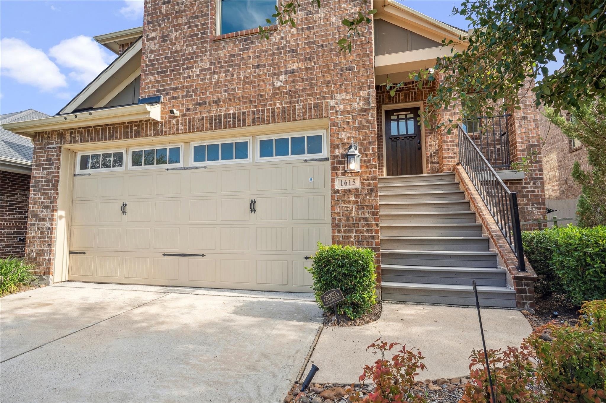 1615 Summer City Drive