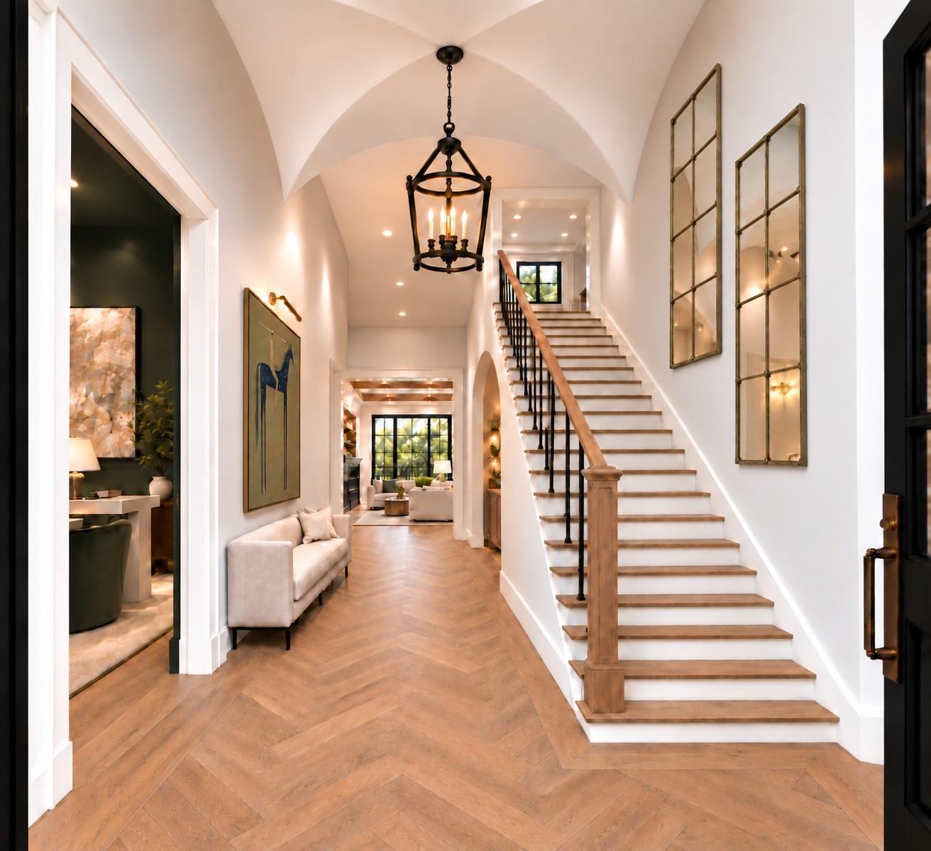 305 W 17th Street
