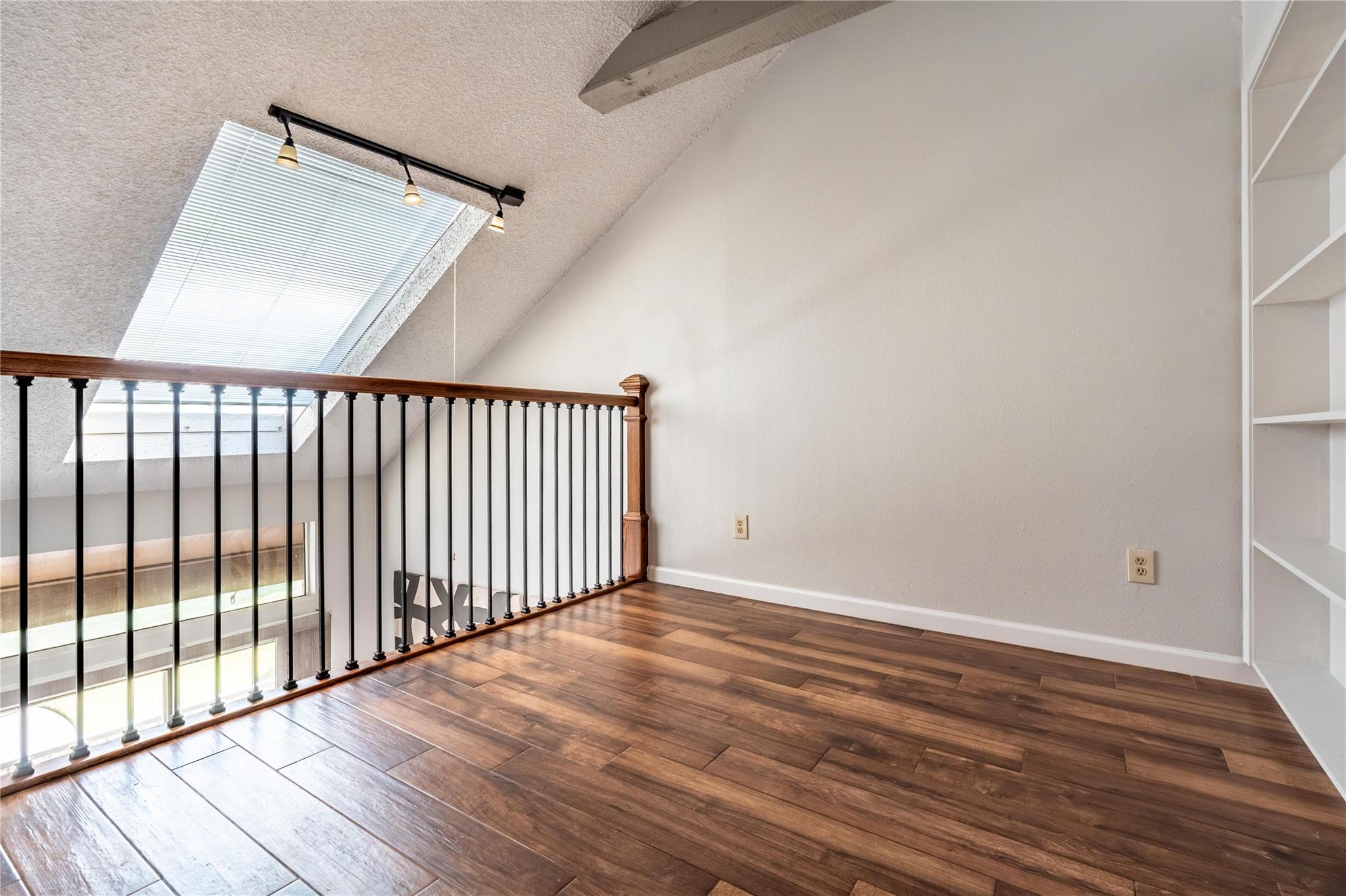 8411 Sands Point Drive # 18, Houston Unit: 18