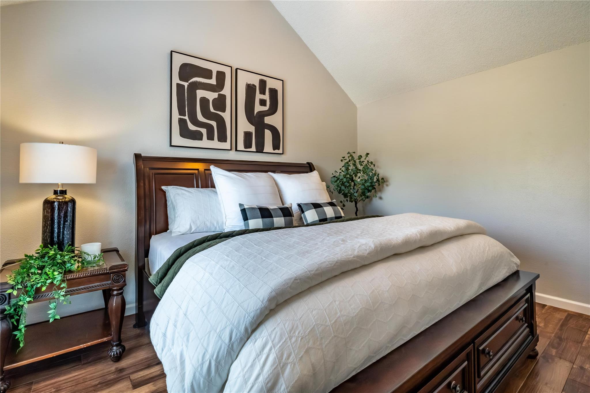 8411 Sands Point Drive # 18, Houston Unit: 18