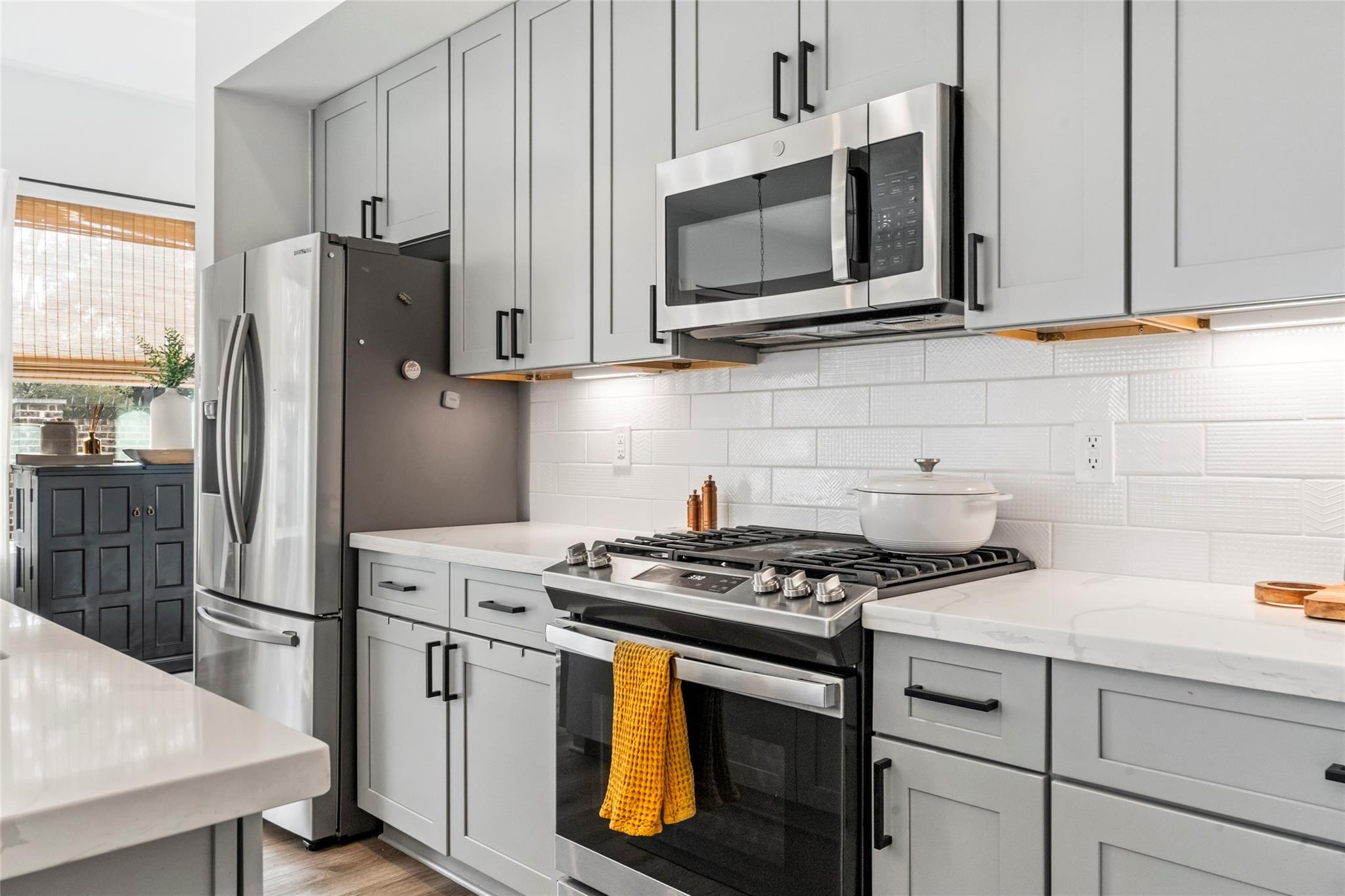 5202 Pinemont Creek Lane