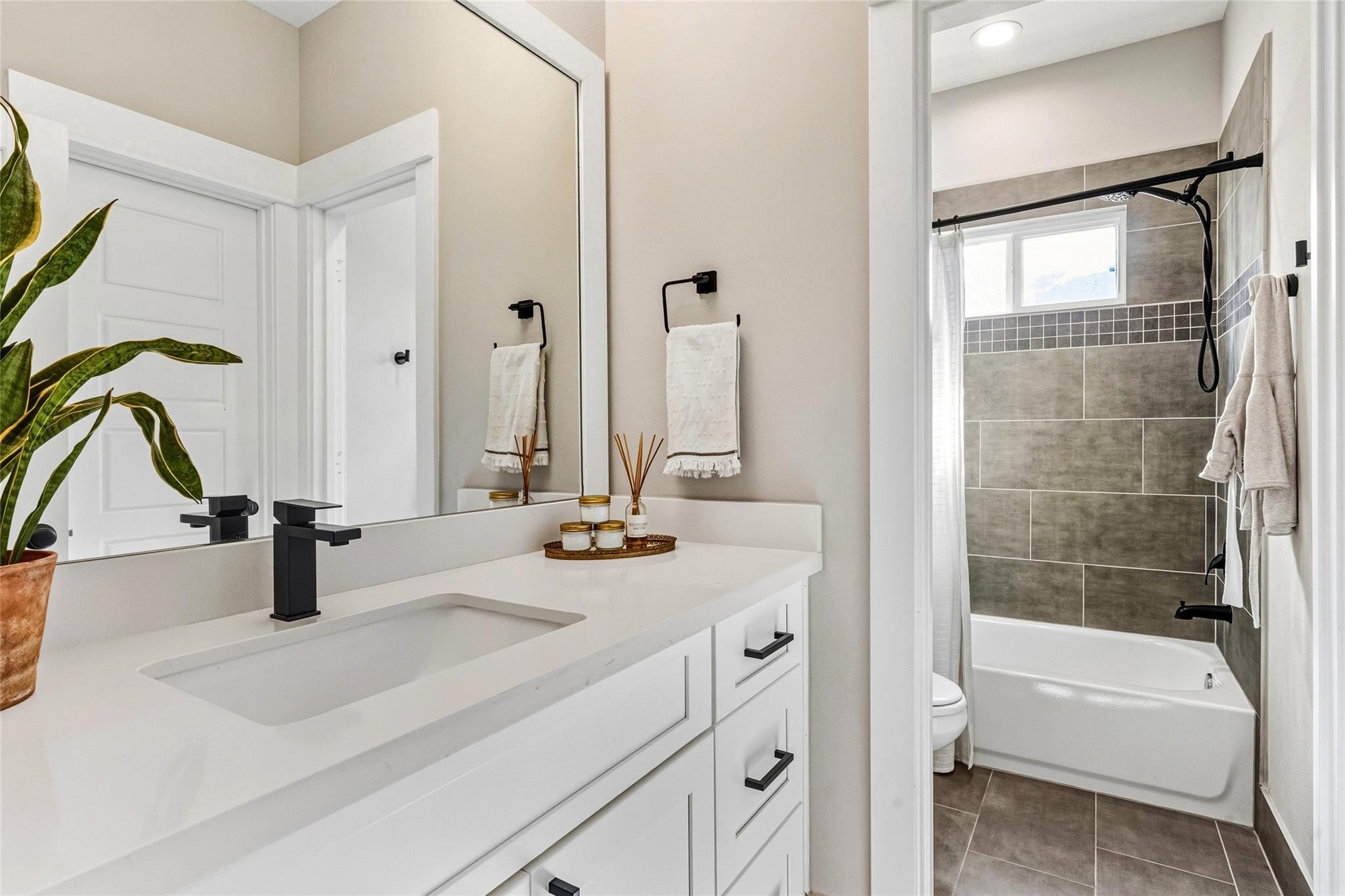 5202 Pinemont Creek Lane