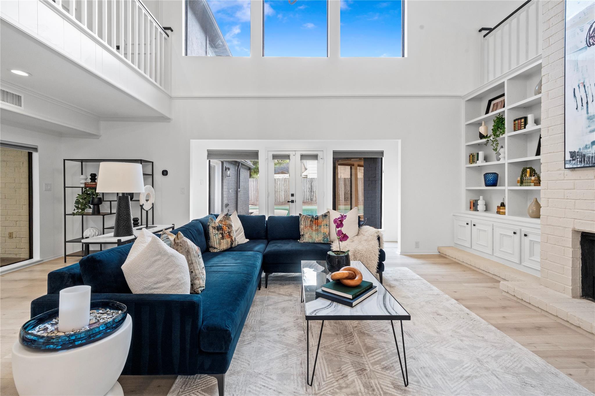 10911 Riverview Drive