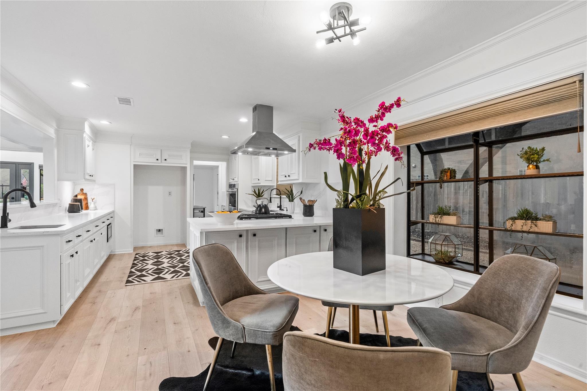 10911 Riverview Drive