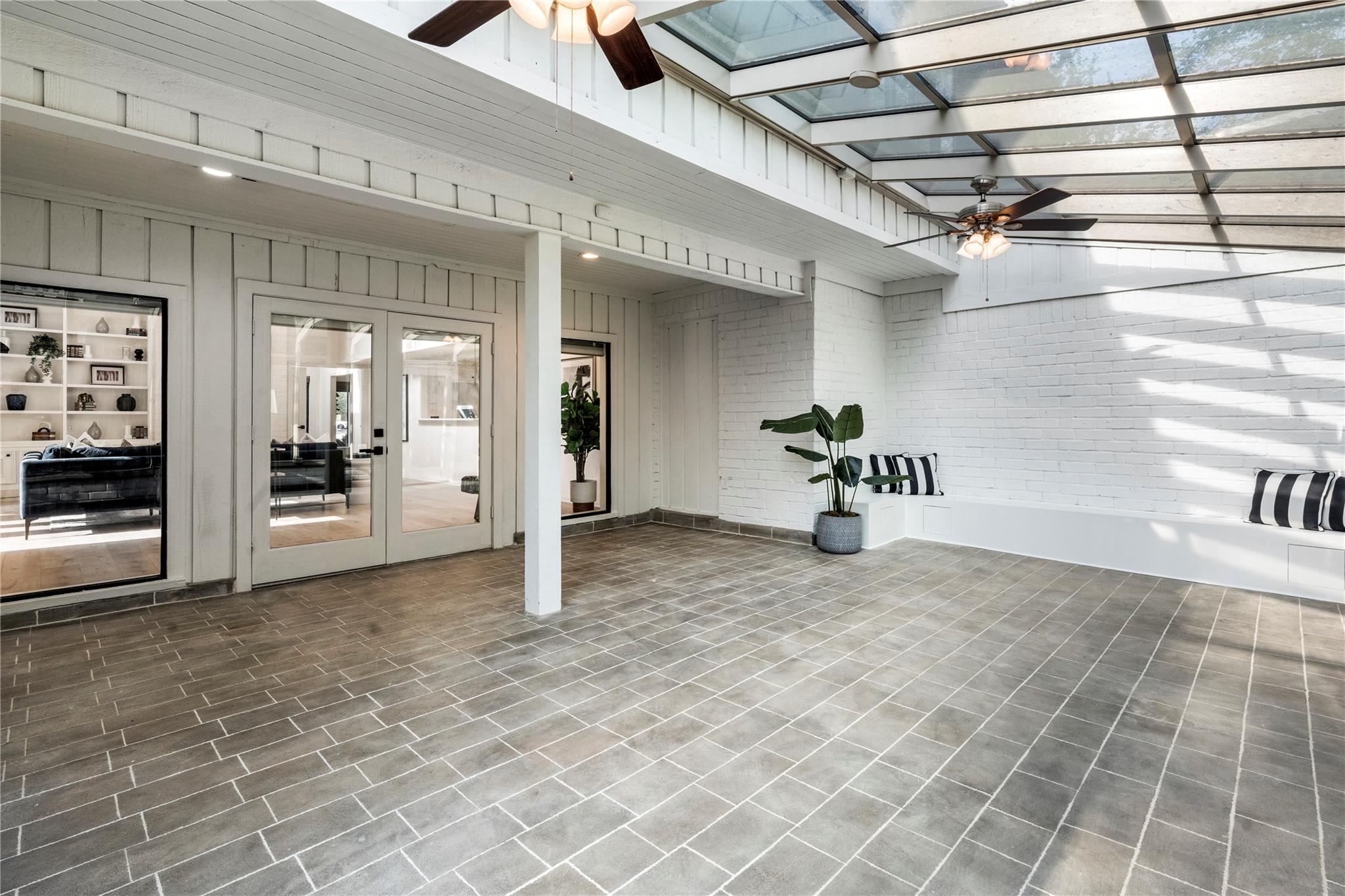 10911 Riverview Drive