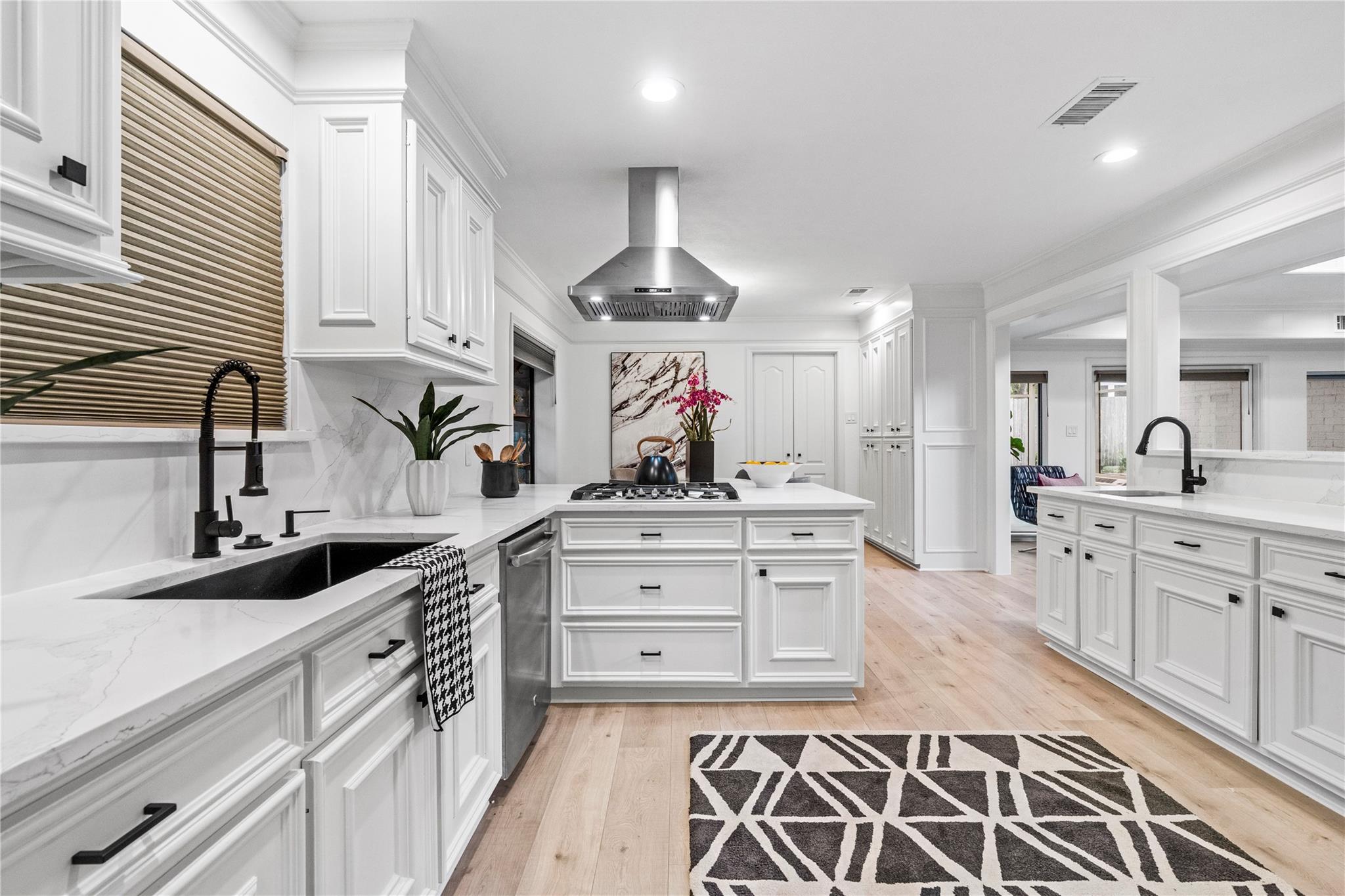 10911 Riverview Drive