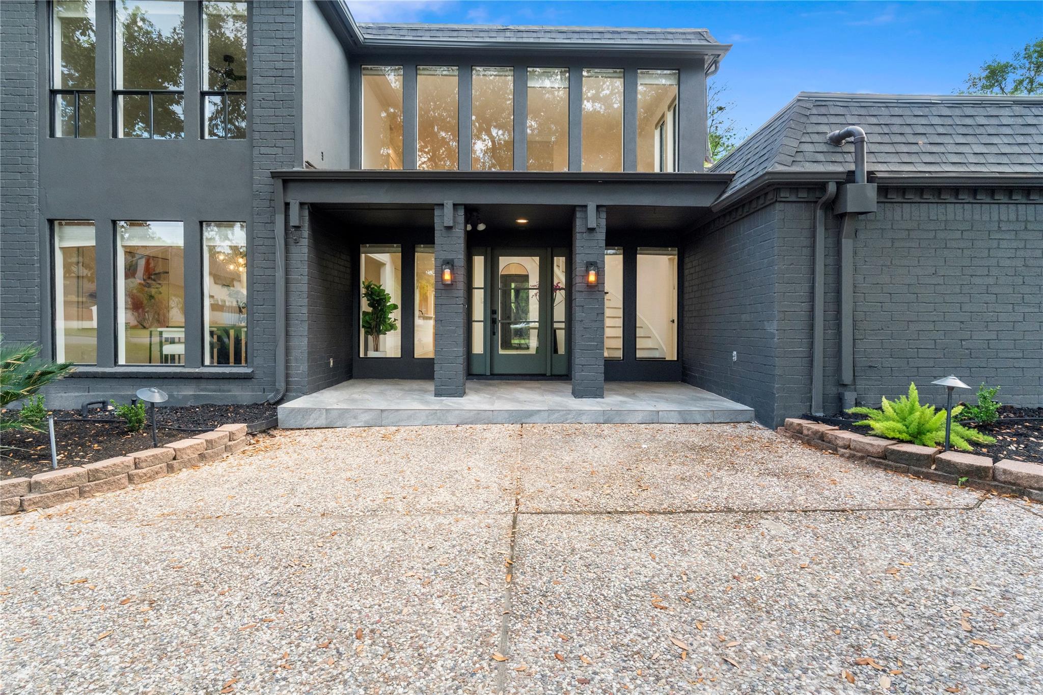 10911 Riverview Drive