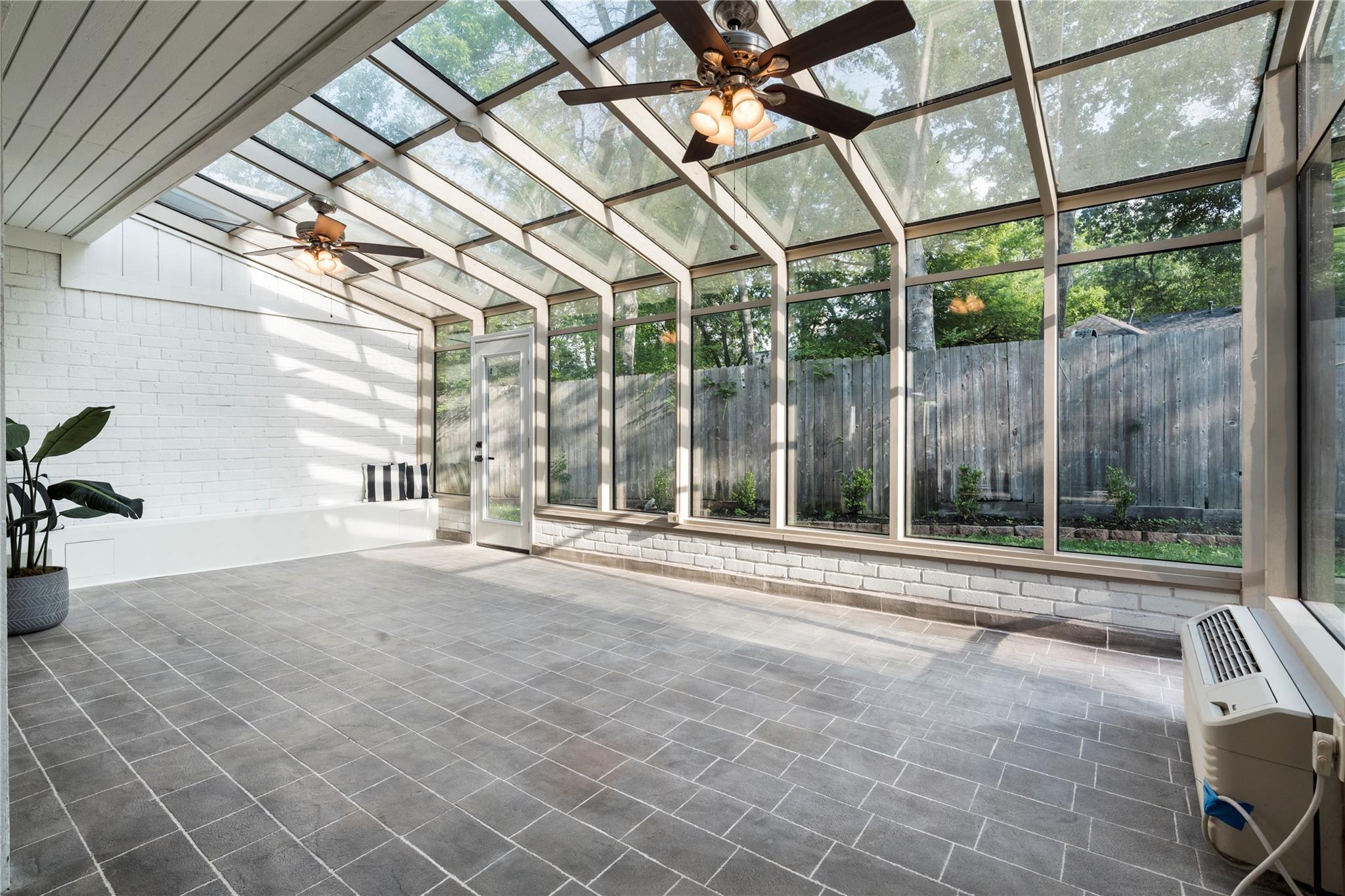 10911 Riverview Drive