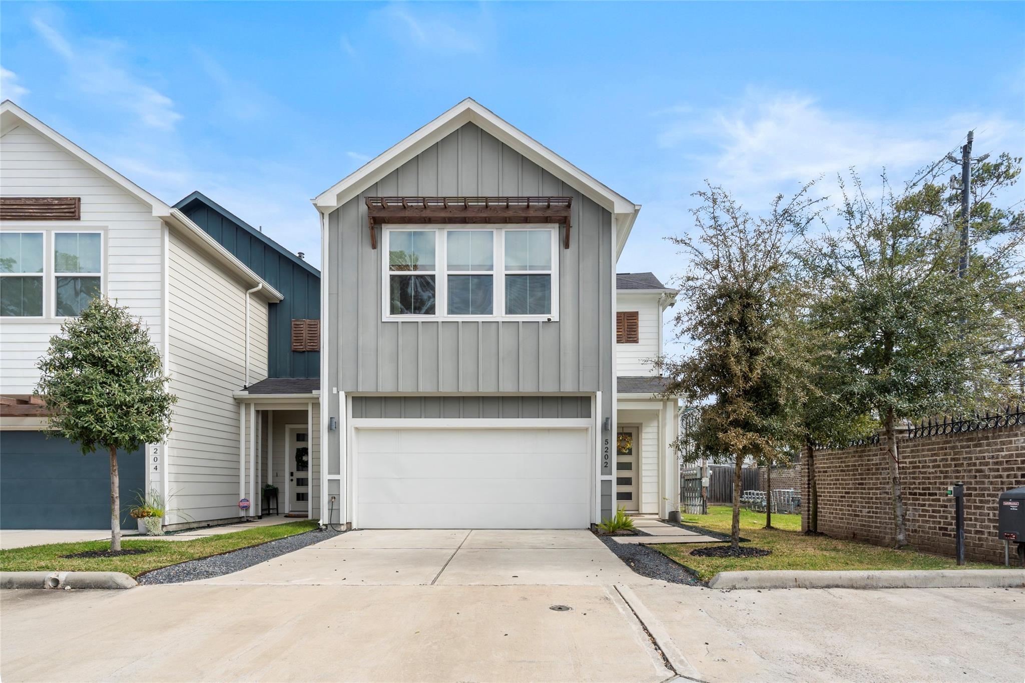 5202 Pinemont Creek Lane