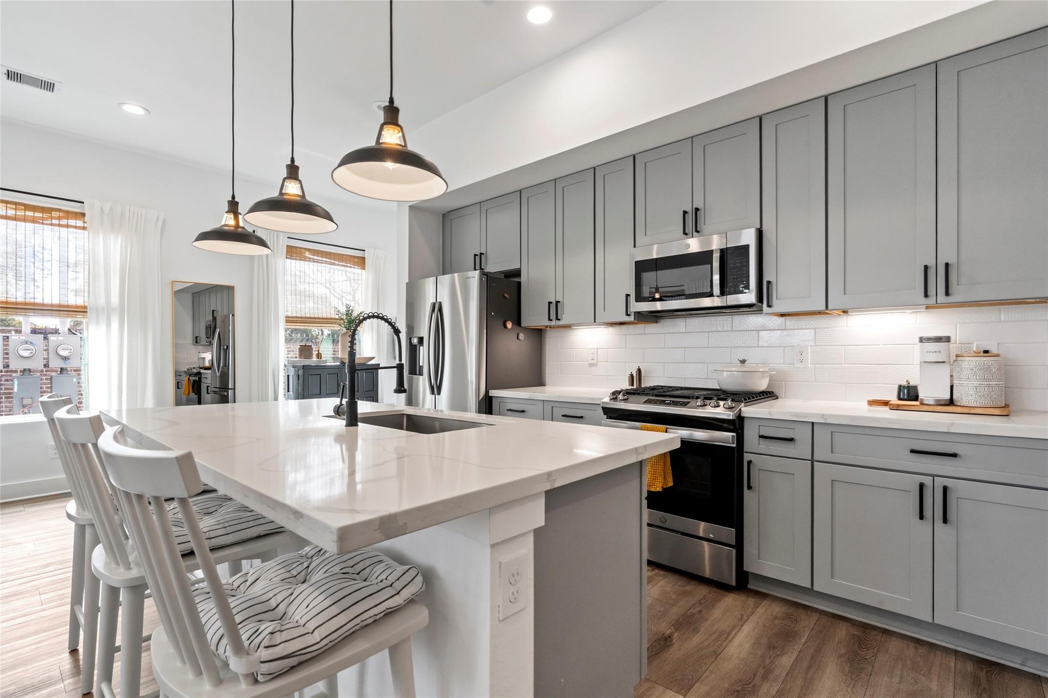 5202 Pinemont Creek Lane