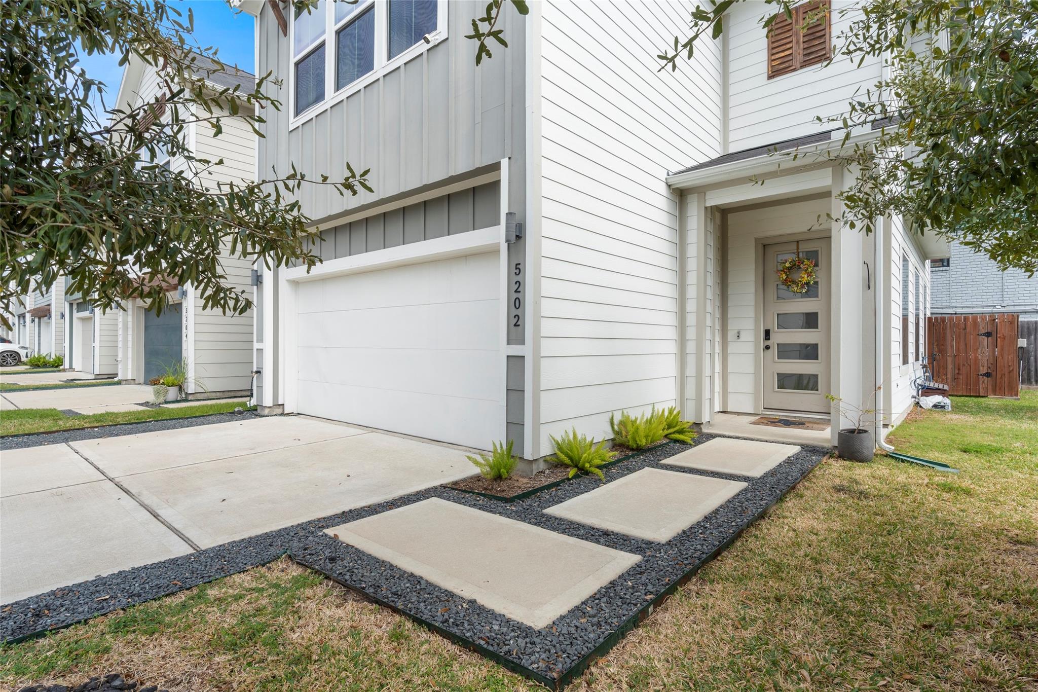 5202 Pinemont Creek Lane