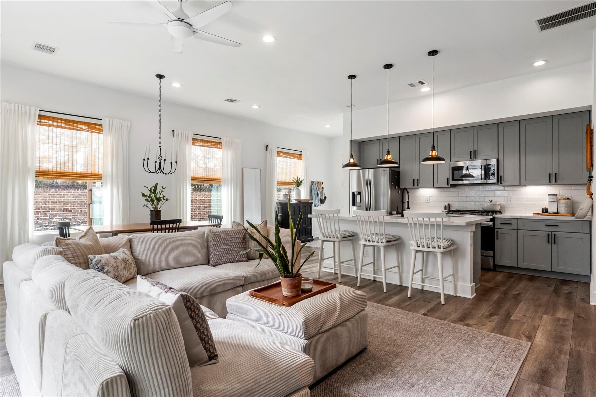 5202 Pinemont Creek Lane