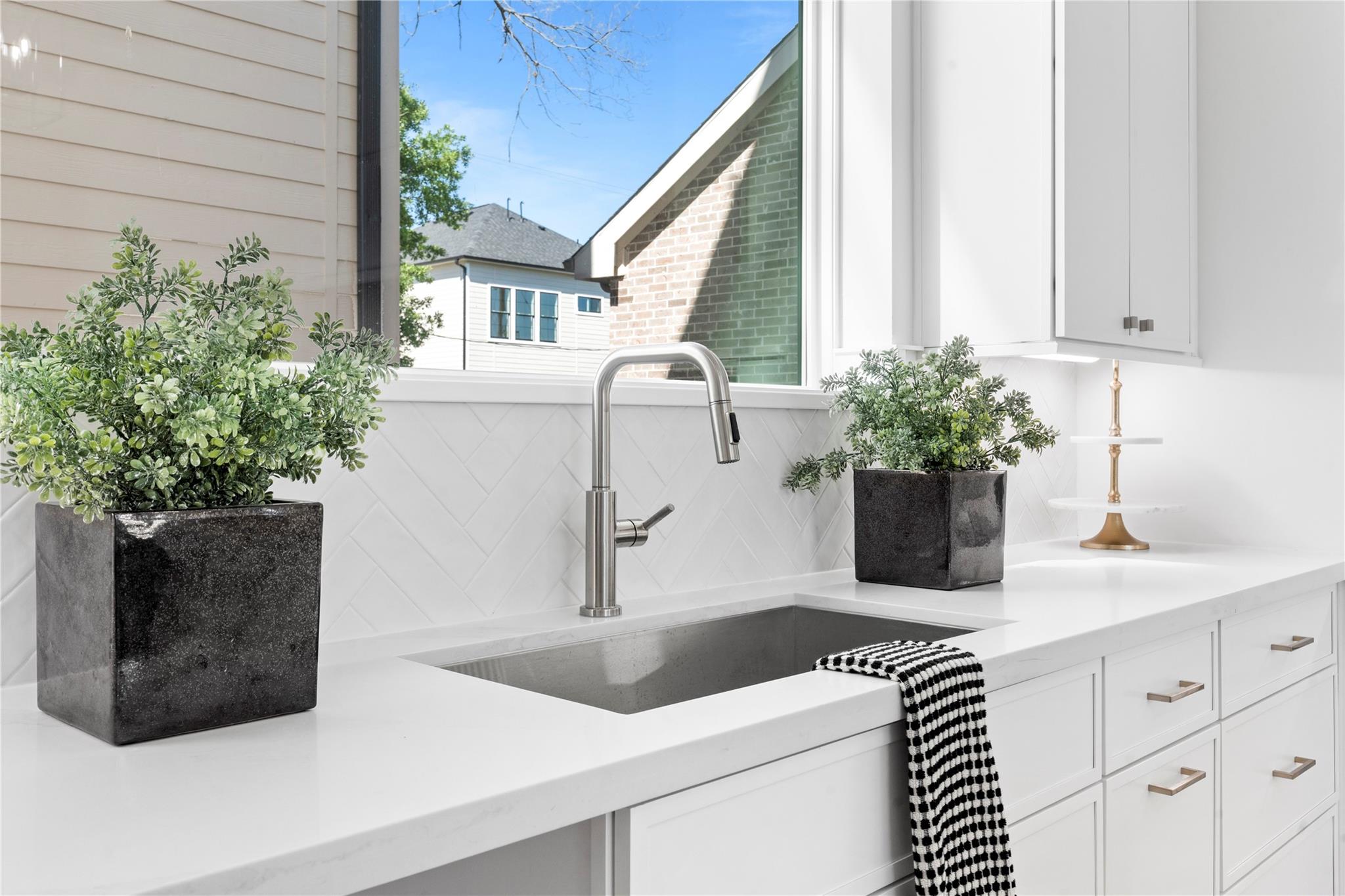 1602 Janak Garden Lane