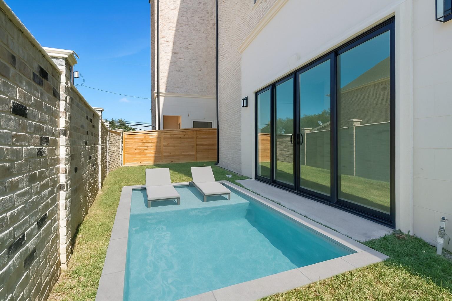 1602 Janak Garden Lane