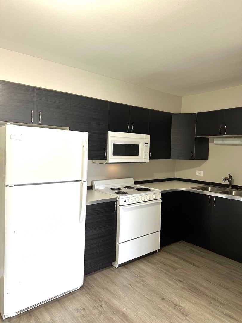 9709 Lorraine Drive Unit: 10