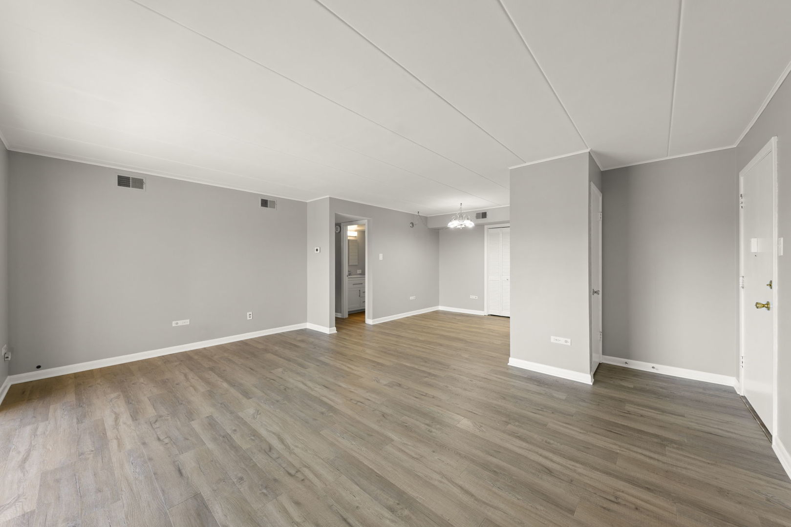 11012 S Kilpatrick Avenue Unit: 2SE