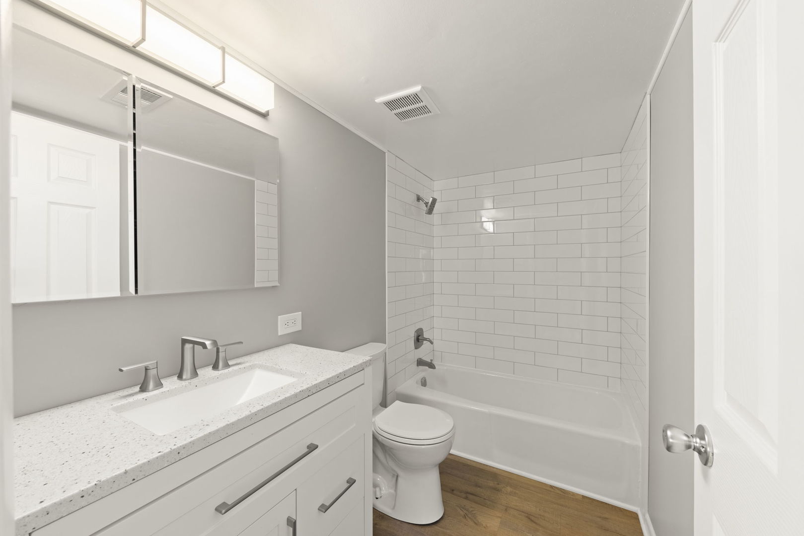 11012 S Kilpatrick Avenue Unit: 2SE