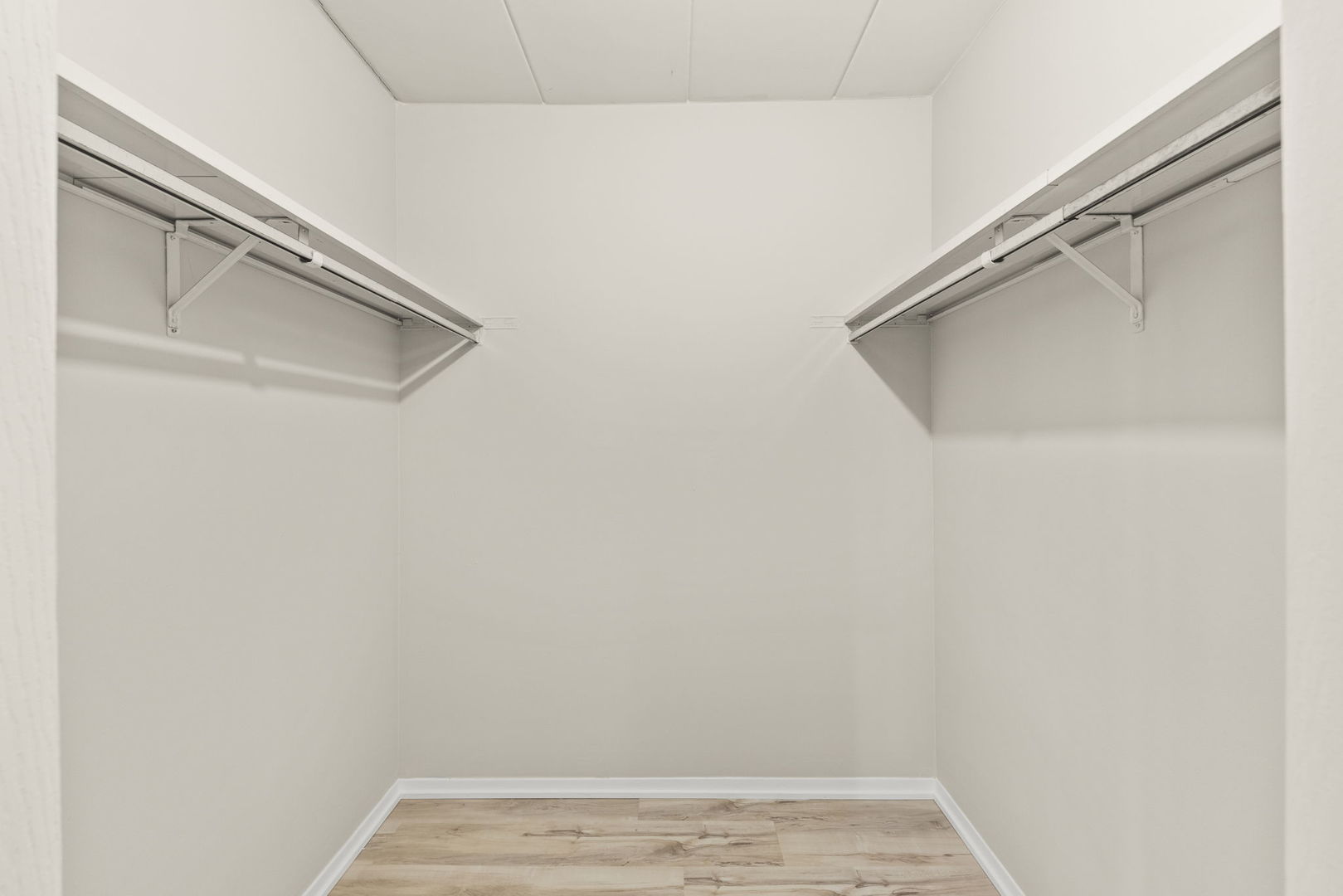 14509 Sussex Court Unit: M4