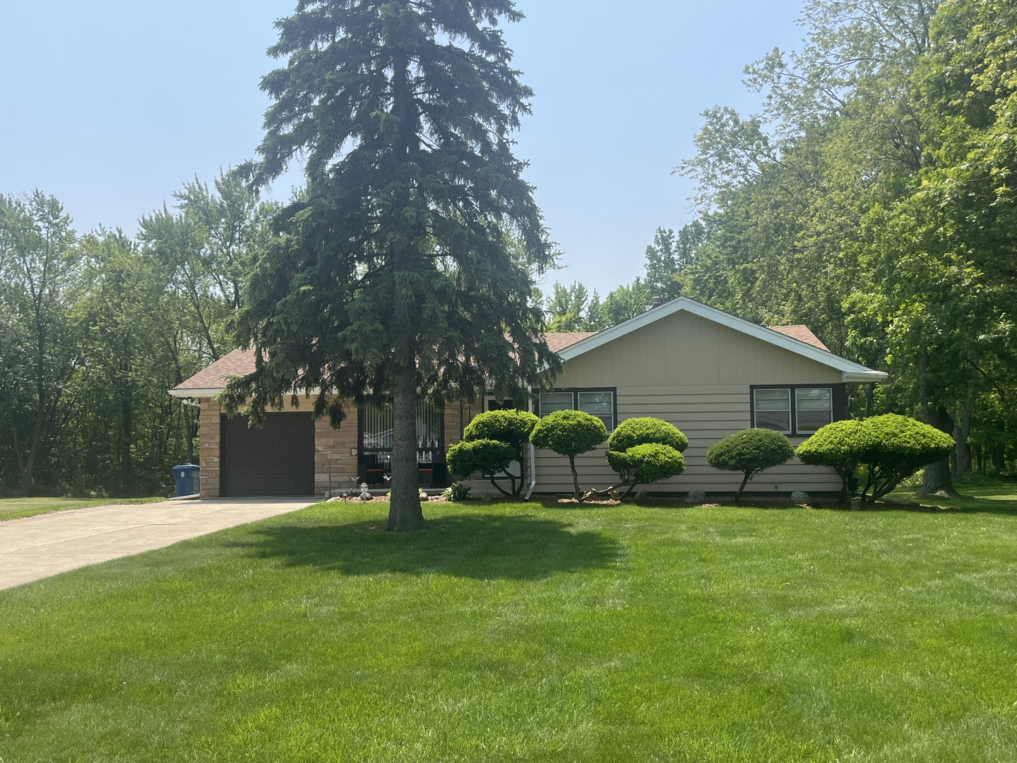 180 E 34th Street