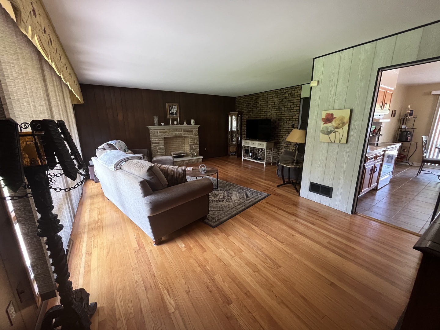 180 E 34th Street