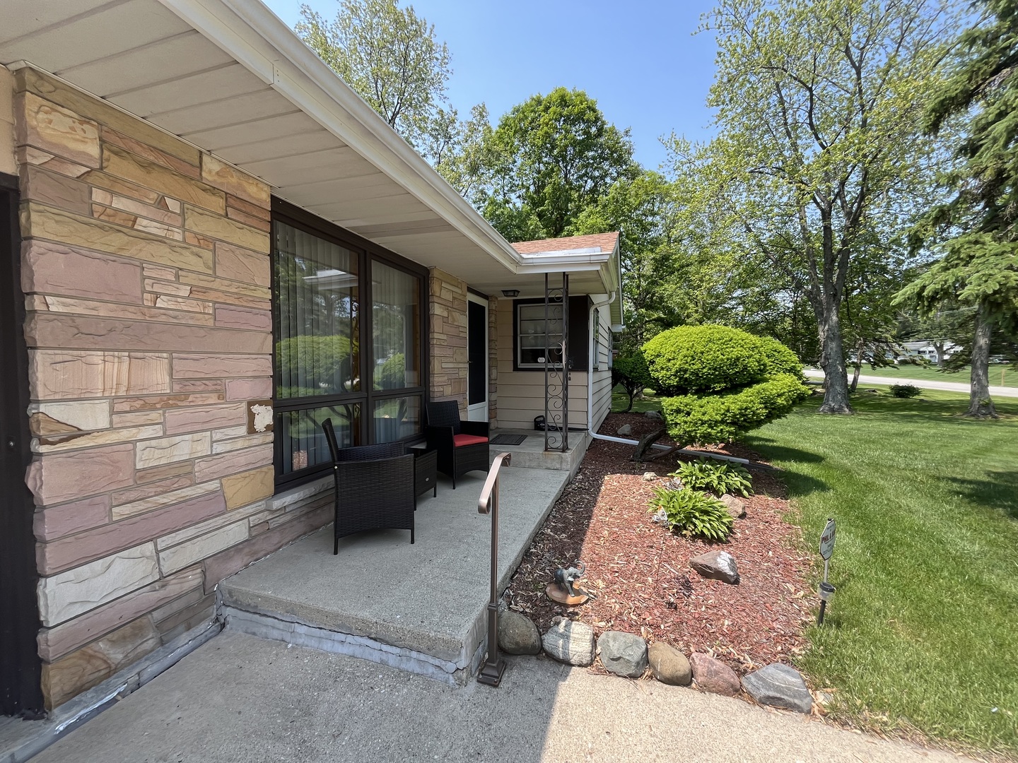 180 E 34th Street