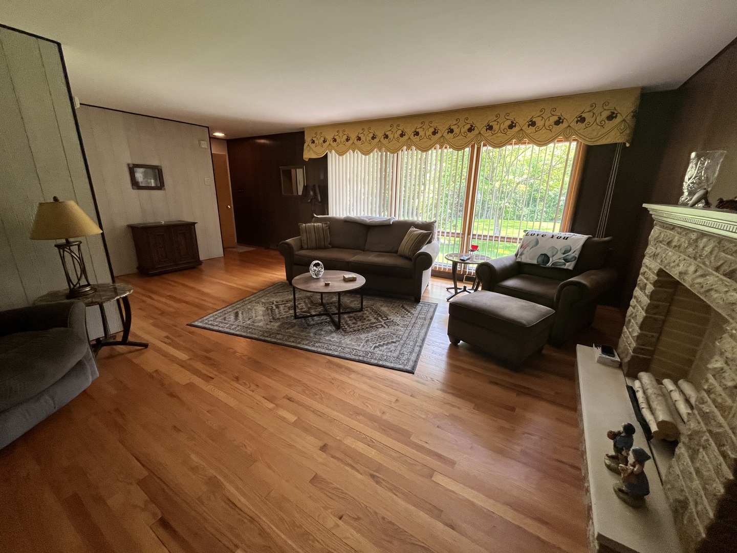180 E 34th Street
