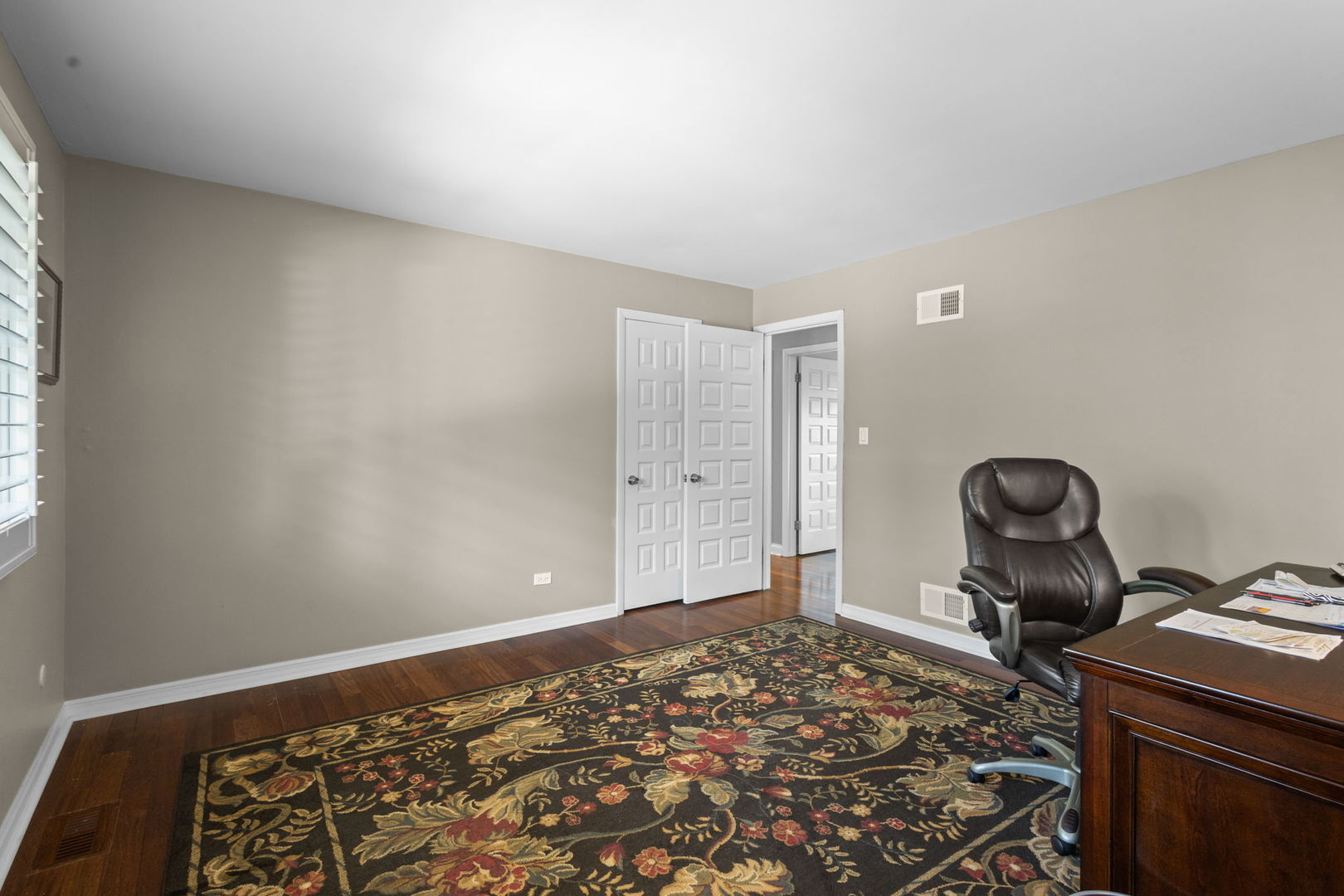 8340 W 145th Place