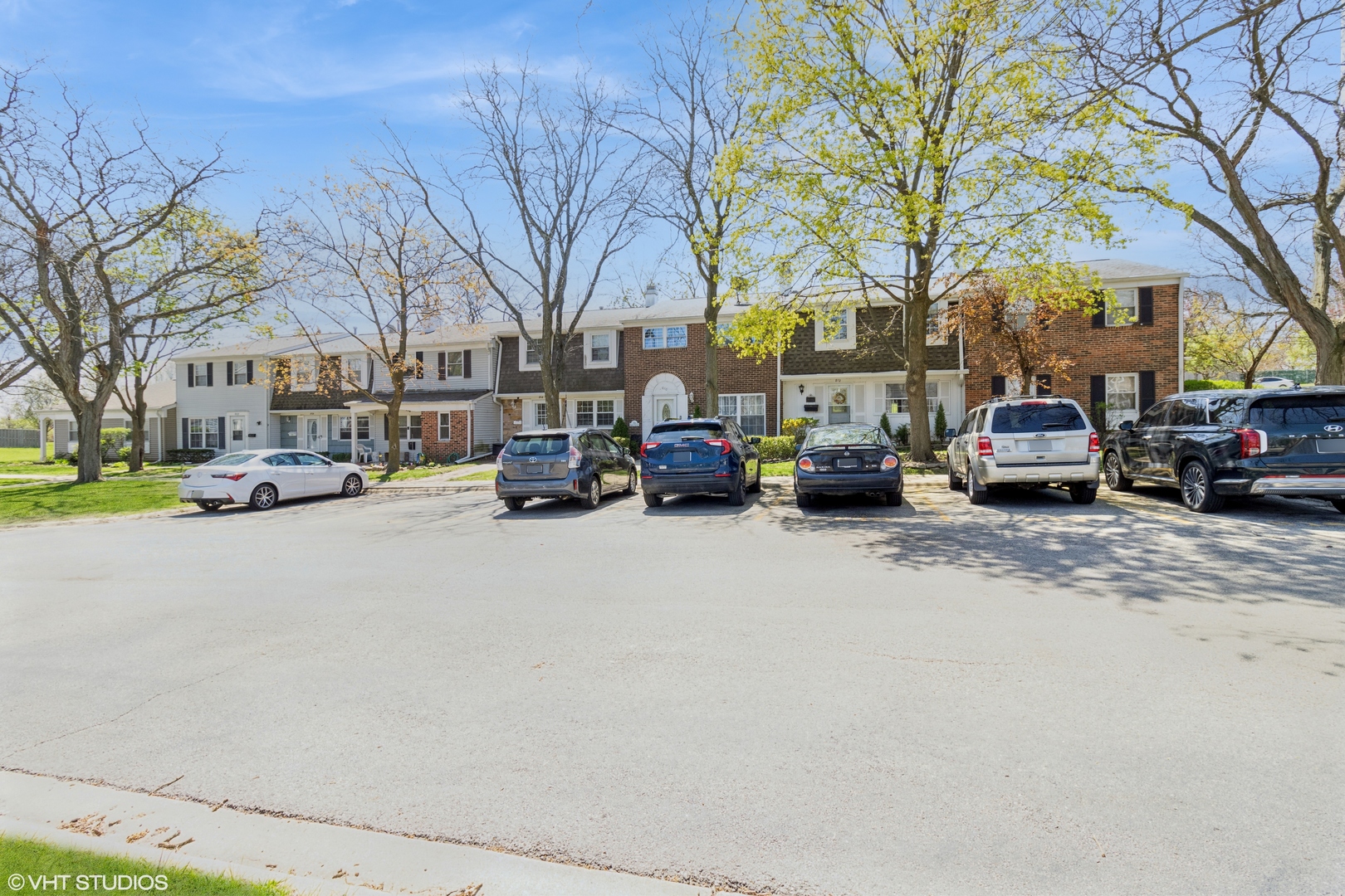 808 Bishop Court